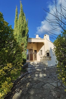 Gard (30) department, for sale near Uzès (10 minutes), 4-room house, large landscaped plot of 1620m2, suitable for a swimming pool