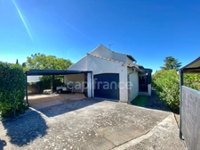 UZÈS – Maison de plain-pied T6 rénovée avec prestations haut de gamme, jardin et garage