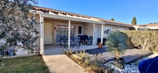 Gard department (30), for sale: 3-room house of 91 m², terrace, land of approximately 65m², garage, parking space, co-ownership, swimming pool.