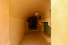Maison de village de caractère avec cour intimiste et bassin, Uzès 3km. 