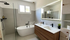 Gard (30) department, for sale near Uzès (10 minutes), 4-room house, large landscaped plot of 1620m2, suitable for a swimming pool