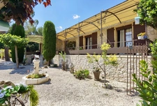Maison à vendre Villa T6 de Plain-pied avec Piscine et grand terrain à 10mn d'Uzès