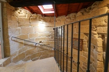 UZES, élégante maison de ville en pierre du XVIIIe siècle au cœur d’Uzès, T4 de 108m2.