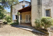Dpt Gard (30), Sous compromis, proche d'UZES à 8km, maison P6 de 132m2, beau terrain de 600m2, calme.