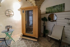 UZES, élégante maison de ville en pierre du XVIIIe siècle au cœur d’Uzès, T4 de 108m2.