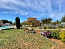 Maison à vendre 5 minutes d’Uzès : Villa lumineuse T5 116 m2 avec piscine, garage, terrain 1200m2