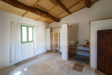 Maison de village de caractère avec cour intimiste et bassin, Uzès 3km. 