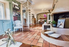 SOUS COMPROMIS - Superbe Propriété de Caractère avec Parc de 3 Hectares axe Uzès-Bagnols sur Cèze.