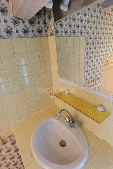 Dpt Gard (30), Sous compromis, proche d'UZES à 8km, maison P6 de 132m2, beau terrain de 600m2, calme.