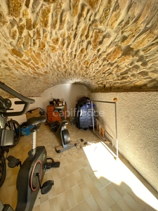 Gard (30) department, for sale 10 minutes from Uzès, charming old character house, 4 bedrooms, 65m2, with courtyard