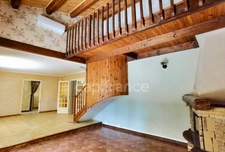 Dpt Gard (30), Sous compromis, proche d'UZES à 8km, maison P6 de 132m2, beau terrain de 600m2, calme.