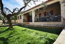 Dpt Gard (30), à vendre proche d'Uzès 4km – Villa de 164 m² avec piscine, dépendances, 5 chambres.