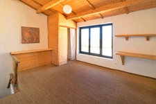 Maison de village de caractère avec cour intimiste et bassin, Uzès 3km. 
