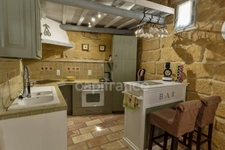 UZES, élégante maison de ville en pierre du XVIIIe siècle au cœur d’Uzès, T4 de 108m2.