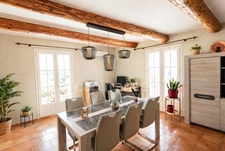 Dpt Gard (30), à vendre proche d'Uzès 4km – Villa de 164 m² avec piscine, dépendances, 5 chambres.