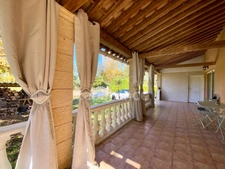 Dpt Gard (30), à vendre 5mn d'UZES, Belle propriété RP, chambres d'hôtes et gîte, piscine, parc 5 000 m2