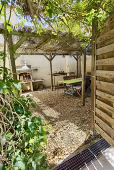 Dpt Gard (30), à vendre UZES propriete P14 de 548 m² - Terrain de 830,00 m² 