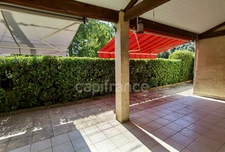 Dpt Gard (30), Sous compromis, proche d'UZES à 8km, maison P6 de 132m2, beau terrain de 600m2, calme.