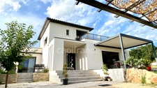 Dpt Gard (30), for sale near UZES, 5-room house of 123 m², swimming pool, solar panels, gîte.  