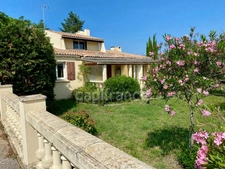 Gard (30) department, for sale near Uzès (10 minutes), 4-room house, large landscaped plot of 1620m2, suitable for a swimming pool