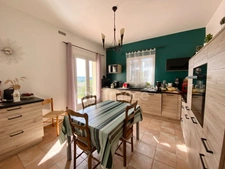 A 5 mn d'UZES (30) Maison de plain-pied 125 m2 avec vue panoramique