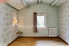 Dpt Gard (30), Sous compromis, proche d'UZES à 8km, maison P6 de 132m2, beau terrain de 600m2, calme.