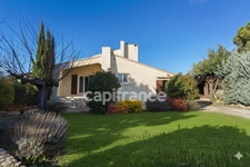 Gard (30) department, for sale near Uzès (10 minutes), 4-room house, large landscaped plot of 1620m2, suitable for a swimming pool