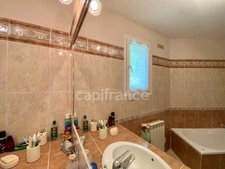 A 5 mn d'UZES (30) Maison de plain-pied 125 m2 avec vue panoramique
