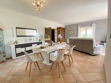 A 5 mn d'UZES (30) Maison de plain-pied 125 m2 avec vue panoramique