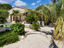 Maison à vendre Villa T6 de Plain-pied avec Piscine et grand terrain à 10mn d'Uzès