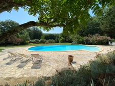 SOUS COMPROMIS - Superbe Propriété de Caractère avec Parc de 3 Hectares axe Uzès-Bagnols sur Cèze.