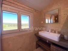 Dpt Gard (30), à vendre 5mn d'UZES, Belle propriété RP, chambres d'hôtes et gîte, piscine, parc 5 000 m2