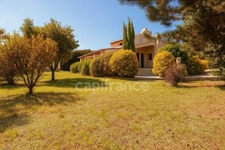 Dpt Gard (30), à vendre Proche Uzès 10mn, village la Bruguière, maison P4, grand terrain paysagé, piscinable de 1620m2