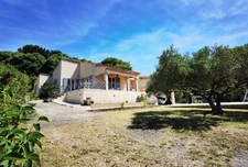 A 5 mn d'UZES (30) Maison de plain-pied 125 m2 avec vue panoramique