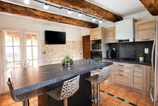 Gard department (30), for sale near Uzès 4km – Villa of 164 m² with swimming pool, outbuildings, 5 bedrooms.