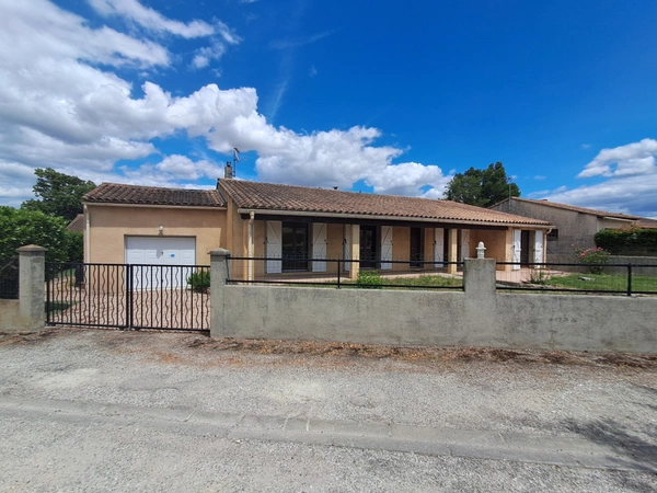 Villa de plain-pied 130m² avec jardin et garage - 11150 Villesiscle