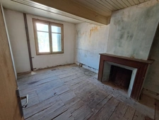 À Vendre : Maison de Ville à Rénover avec Grange et Jardin – Villasavary 