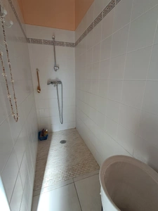VILLEMOUSTAUSSOU – ÉLÉGANTE MAISON FAMILIALE AVEC JARDIN, TERRASSE ET GARAGE