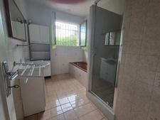 Villa de plain-pied 130m² avec jardin et garage - 11150 Villesiscle