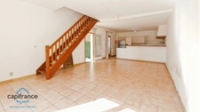 Charming country house – 186 m² – Heated swimming pool – Outbuildings
