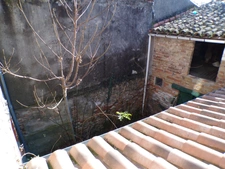 À Vendre : Maison de Ville à Rénover avec Grange et Jardin – Villasavary 