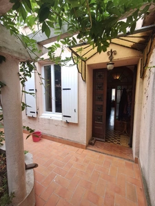 Charme, authenticité et 204 m² de potentiel à Pennautier !