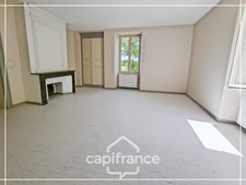 Propriété à  TOUFFAILLES (82)