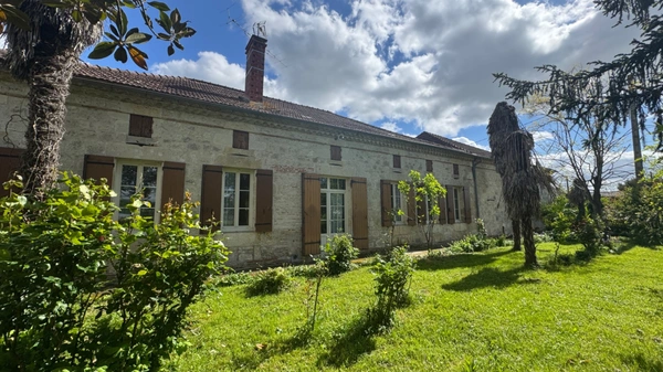 Belle  Maison  en pierre