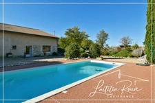 Exceptional stone residence, 370 m², Swimming pool, Pool house, Outbuildings, 3 ha park with lake 25 min from Agen