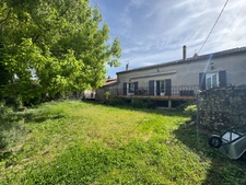 Maison de village 140 m² avec vue panoramique et fort potentiel à Moncaut (47)