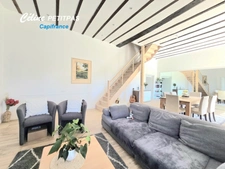 Farmhouse close to shops – 6 rooms – 145m² living space – 539m² of land 