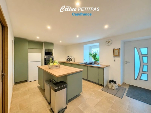 Maison à vendre 6 pièces GUENROC (22)