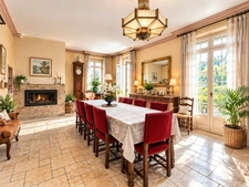 MERDRIGNAC (22) – Élégante maison de maître avec 7 chambres, véranda, dépendances et parc arboré de plus de 2 700 m²