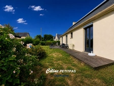 Maison à vendre de plain-pied de 92 m² – 4 pièces – Terrain de 657 m² – Saint-Maugan